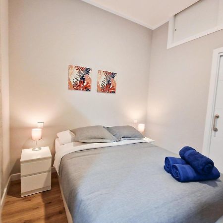 Apartamentos Manzanares 'Madrid Rio' Bagian luar foto