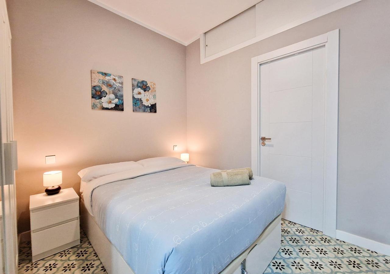 Apartamentos Manzanares 'Madrid Rio' Bagian luar foto