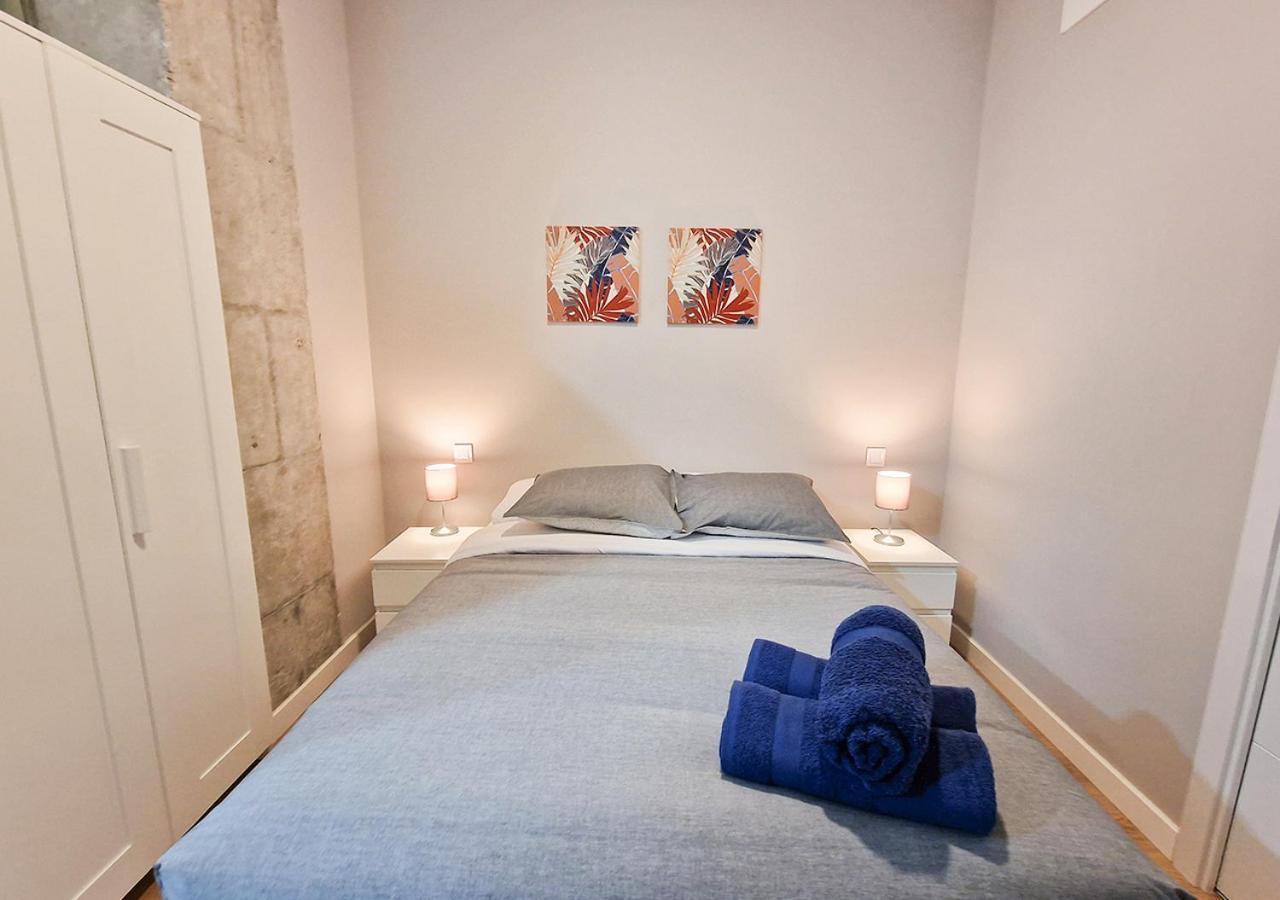Apartamentos Manzanares 'Madrid Rio' Bagian luar foto