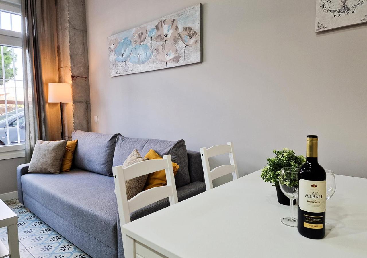 Apartamentos Manzanares 'Madrid Rio' Bagian luar foto